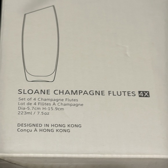 BOMSHBEE 4pc SLOAN champagne, flutes new with box Christmas gift new years - Picture 6 of 8